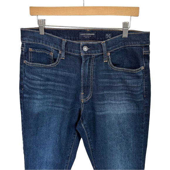 Lucky Brand 410 Athletic Slim Jeans Dark Wash Whiskering Size 32/32 - Picture 6 of 13
